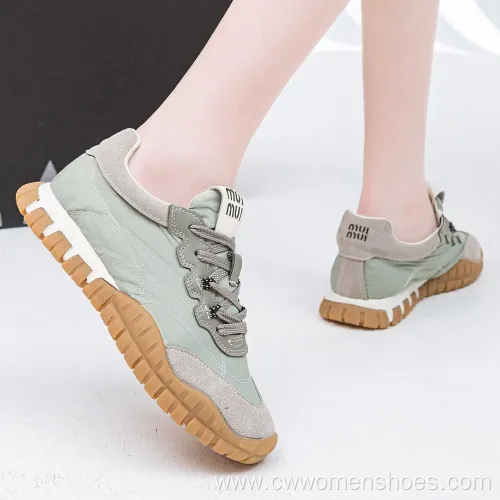 Women's Thick Soled Casual & Fashionable Sports Shoes